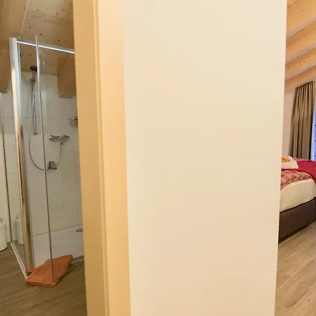 Element シャレー